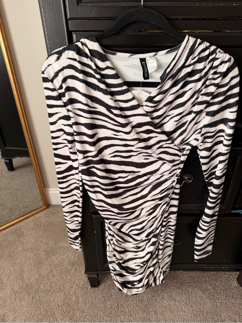 H&M Black and White Zebra Print Long Sleeve Wrap Dress NWT